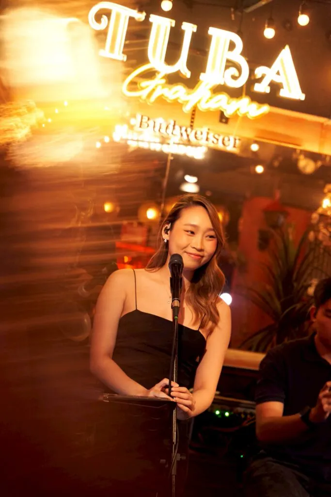Female jazz vocalist singing live at TUBA Bangkok, Soi Ekkamai 21